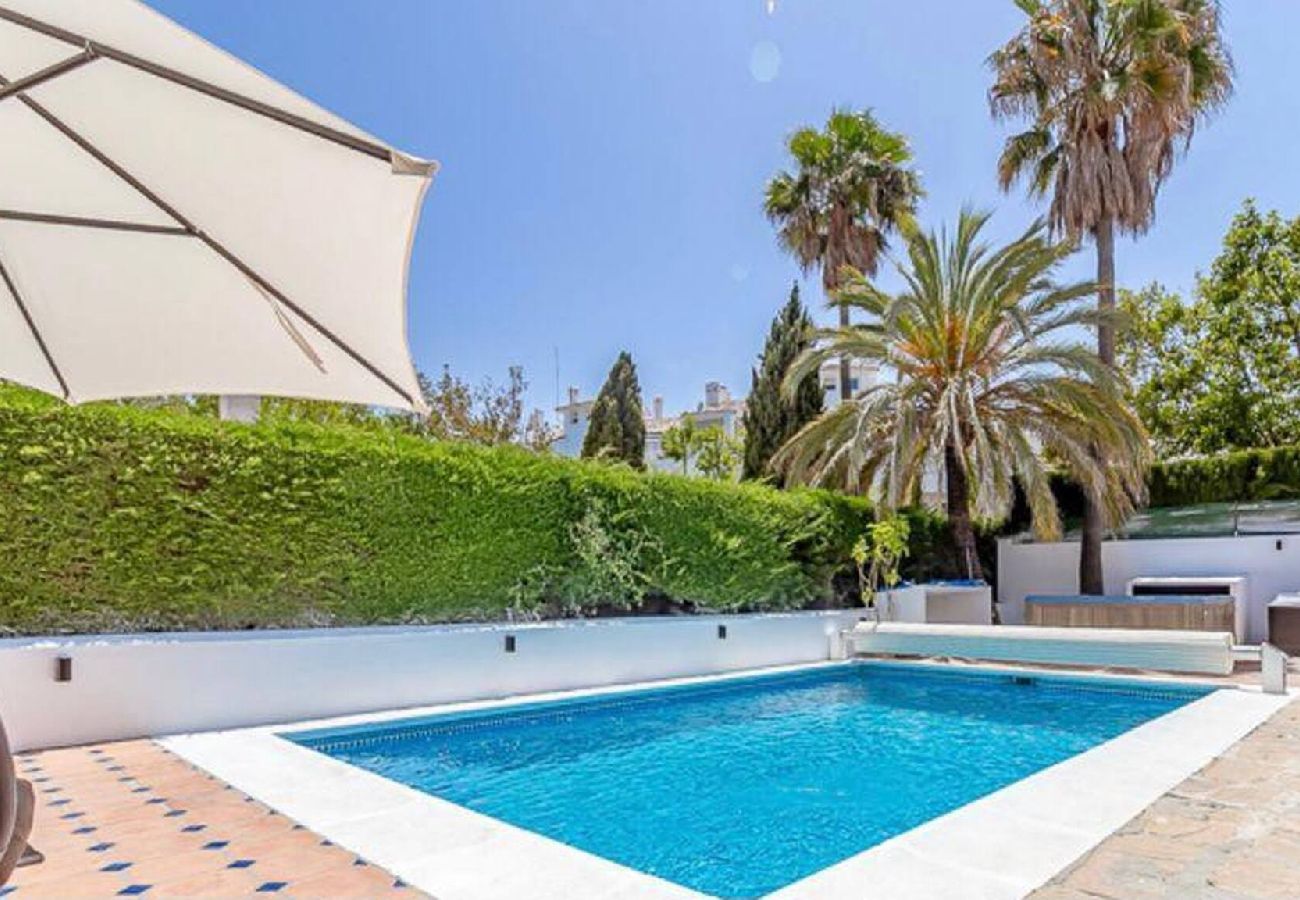 Villa i Marbella - Villa Río: 5 min til Marbellas gamle bydel, strand og shopping