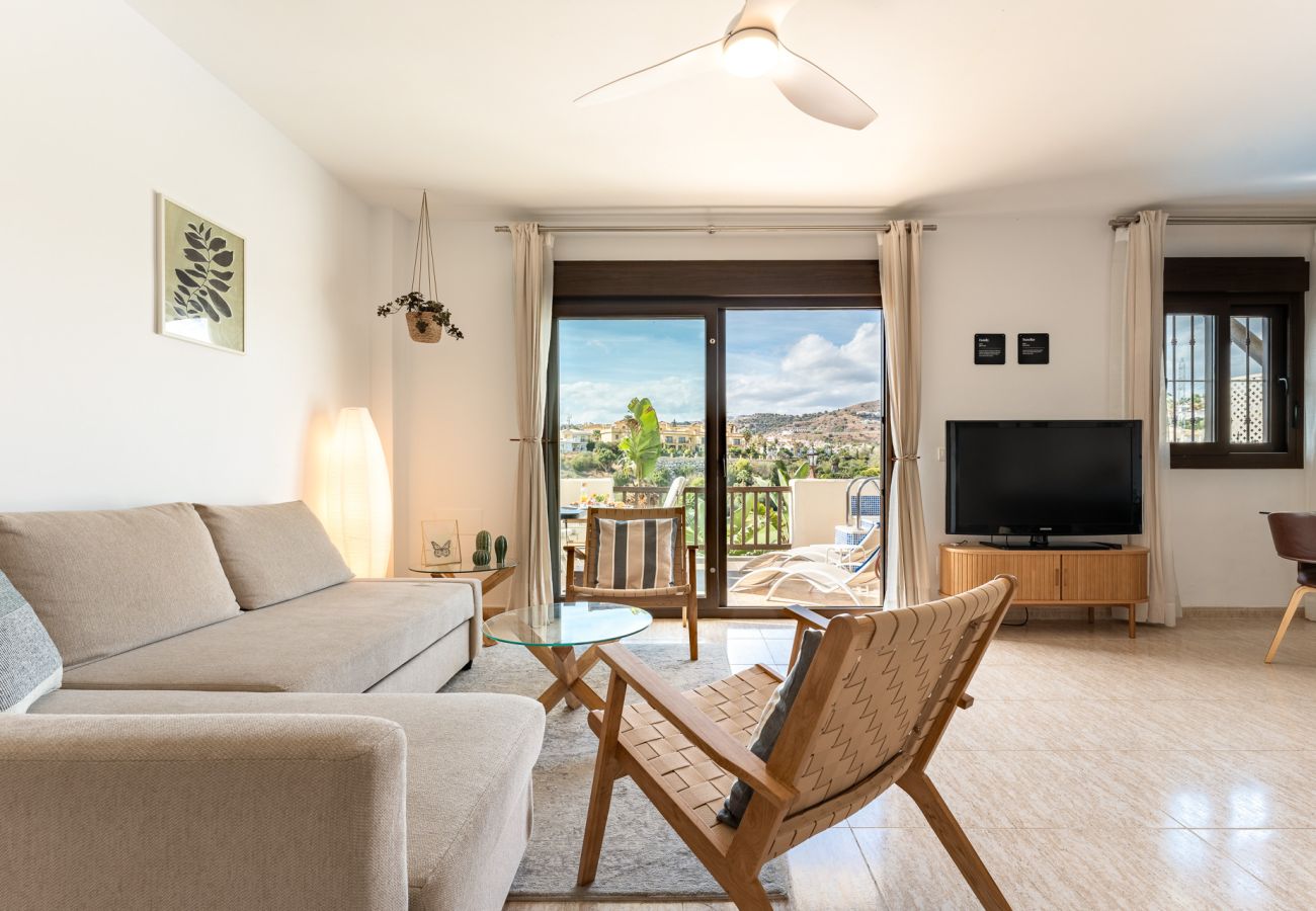 Villa i Mijas Costa - Moderne Villa med privat pool. Tæt på strand, restauranter og indkøb