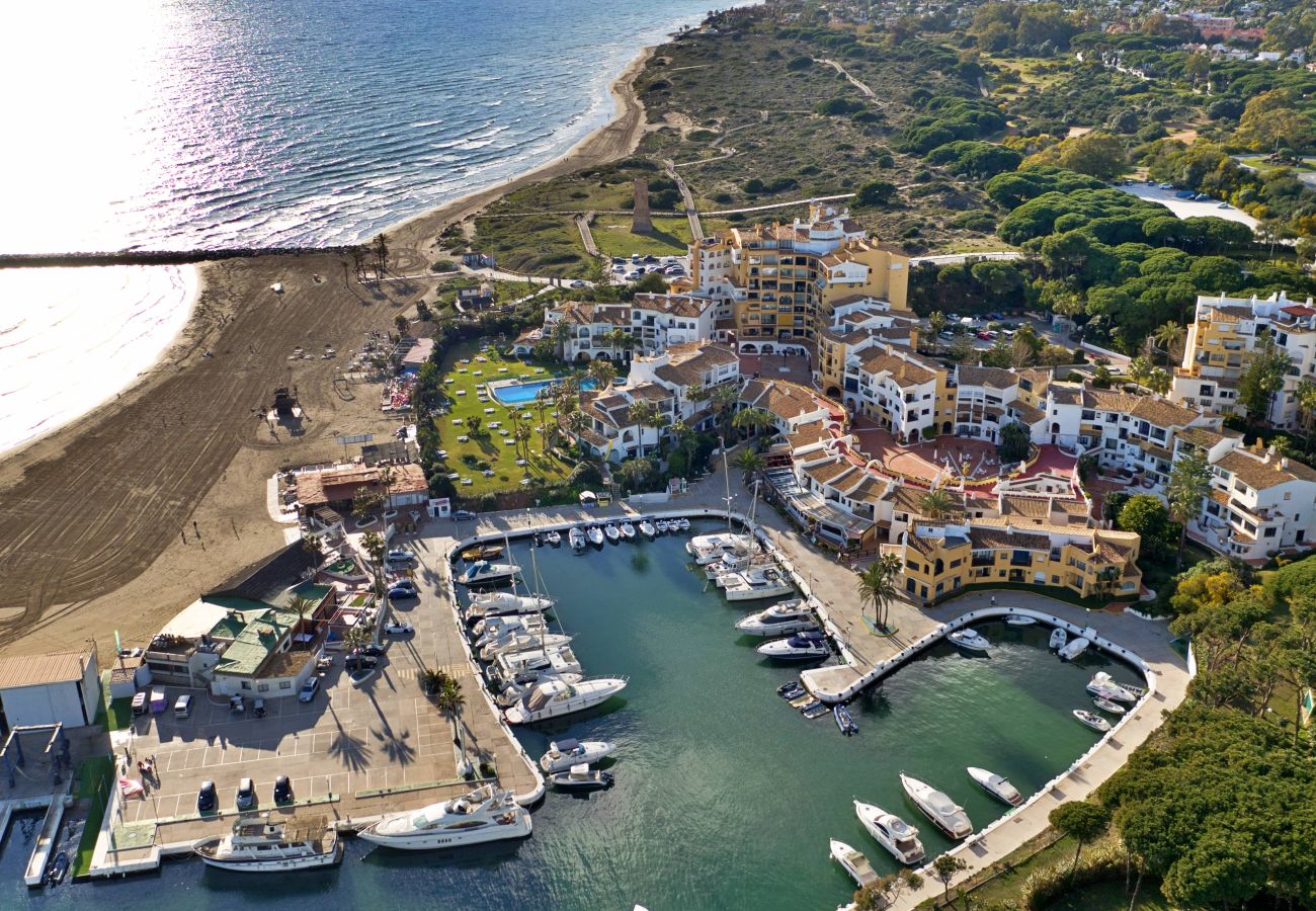 Villa i Mijas Costa - Moderne Villa med privat pool. Tæt på strand, restauranter og indkøb