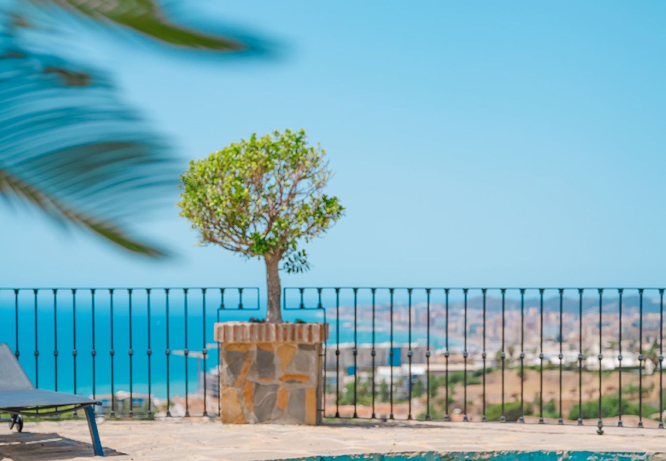 Villa i Benalmádena - Spansk luksus villa, gå nemt til Fuengirola strand 