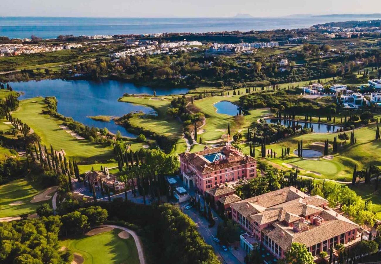 Lejlighed i Mijas - Luksus Penthouse tæt på strand, butikker, golf og fitnesscenter