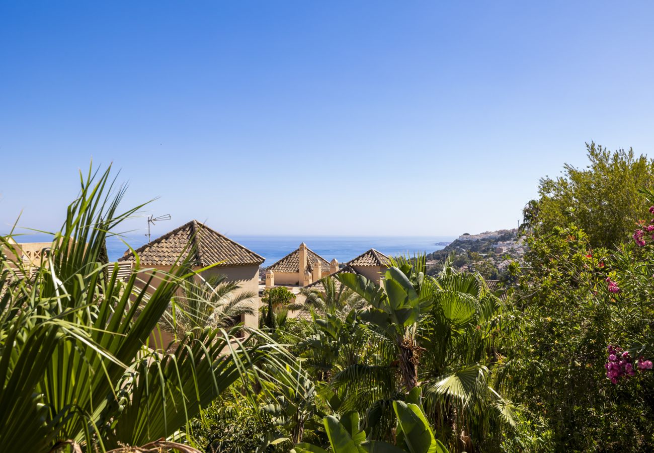 Lejlighed i Benalmádena - Teide Deluxe med havudsigt, fitness, jacuzzi og pool