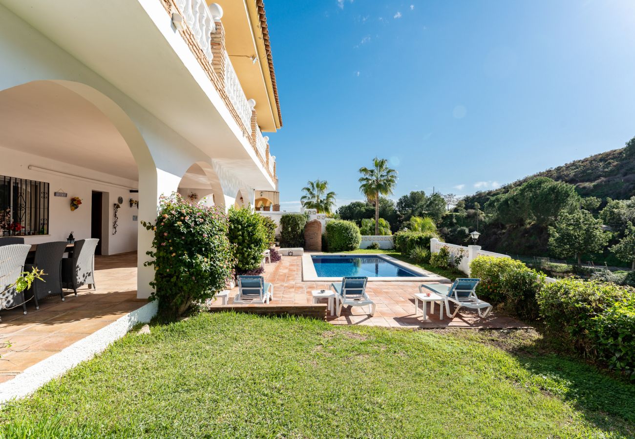 Villa en Benalmádena - Villa española Altea en Benalmádena, cerca de la playa