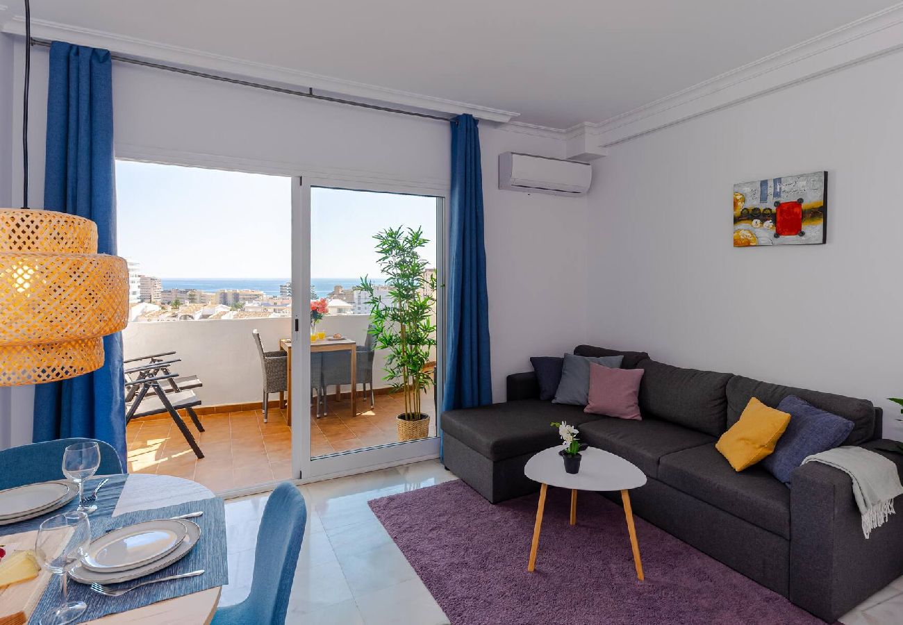 Apartamento en Fuengirola - Camine a la Playa, Restaurantes, Tiendas y Tren 