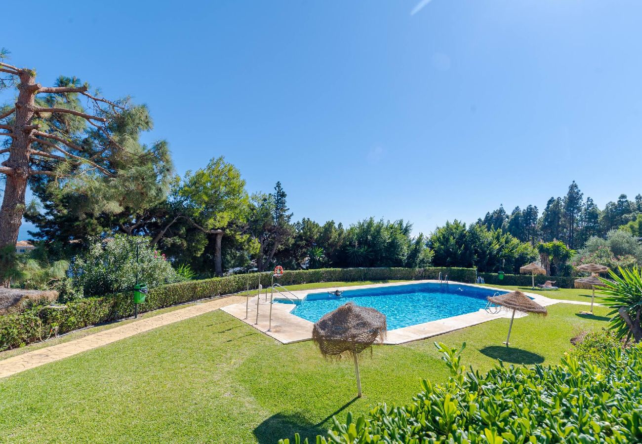 Apartamento en Mijas - Disfruta la vista al mar! Paseo a Restaurantes, Padel y Gym