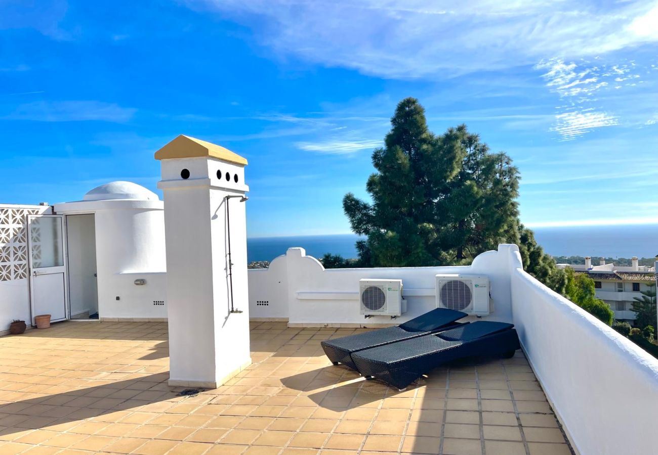 Apartamento en Mijas - Disfruta la vista al mar! Paseo a Restaurantes, Padel y Gym