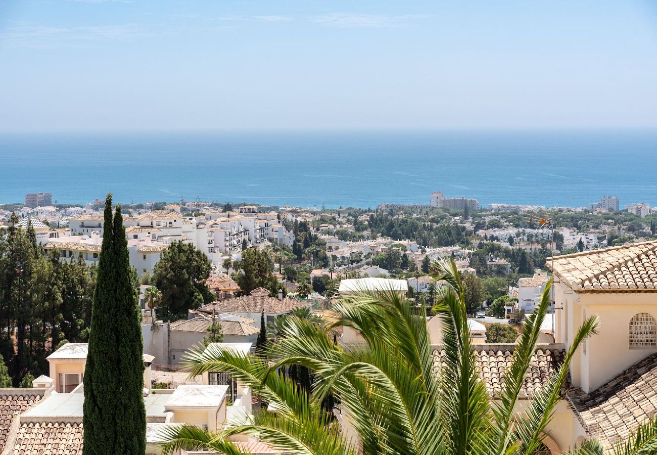 Apartamento en Mijas Costa - Encantadora vista al mar en Mijas, a pie excelentes restaurantes