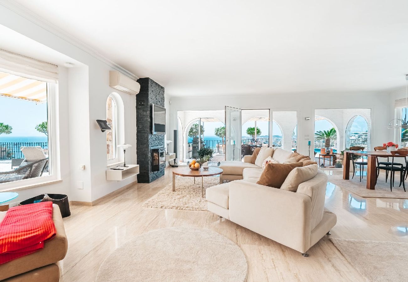 Villa en Benalmádena - Villa Luxury, fácil paseo a la playa de Fuengirola