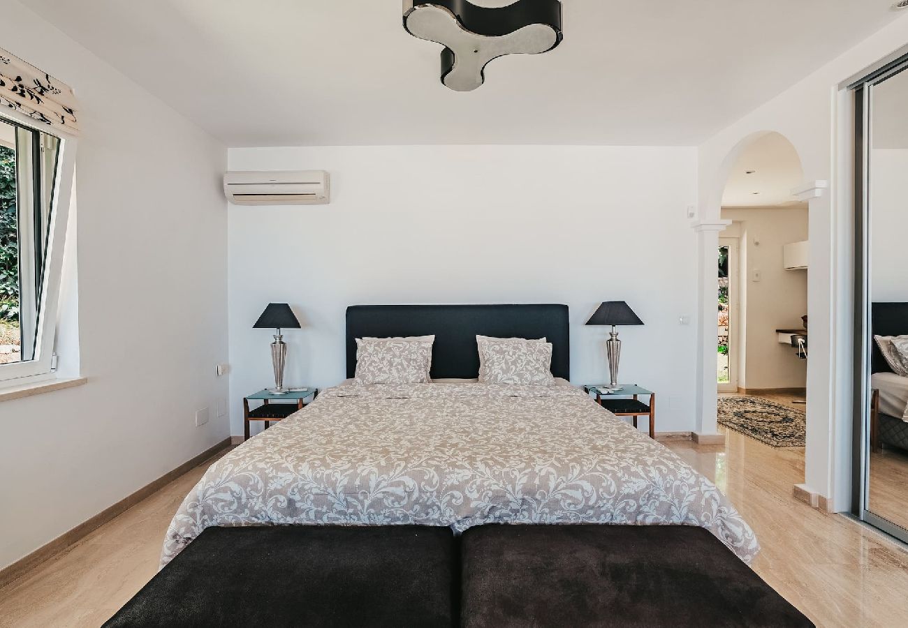 Villa en Benalmádena - Villa Luxury, fácil paseo a la playa de Fuengirola