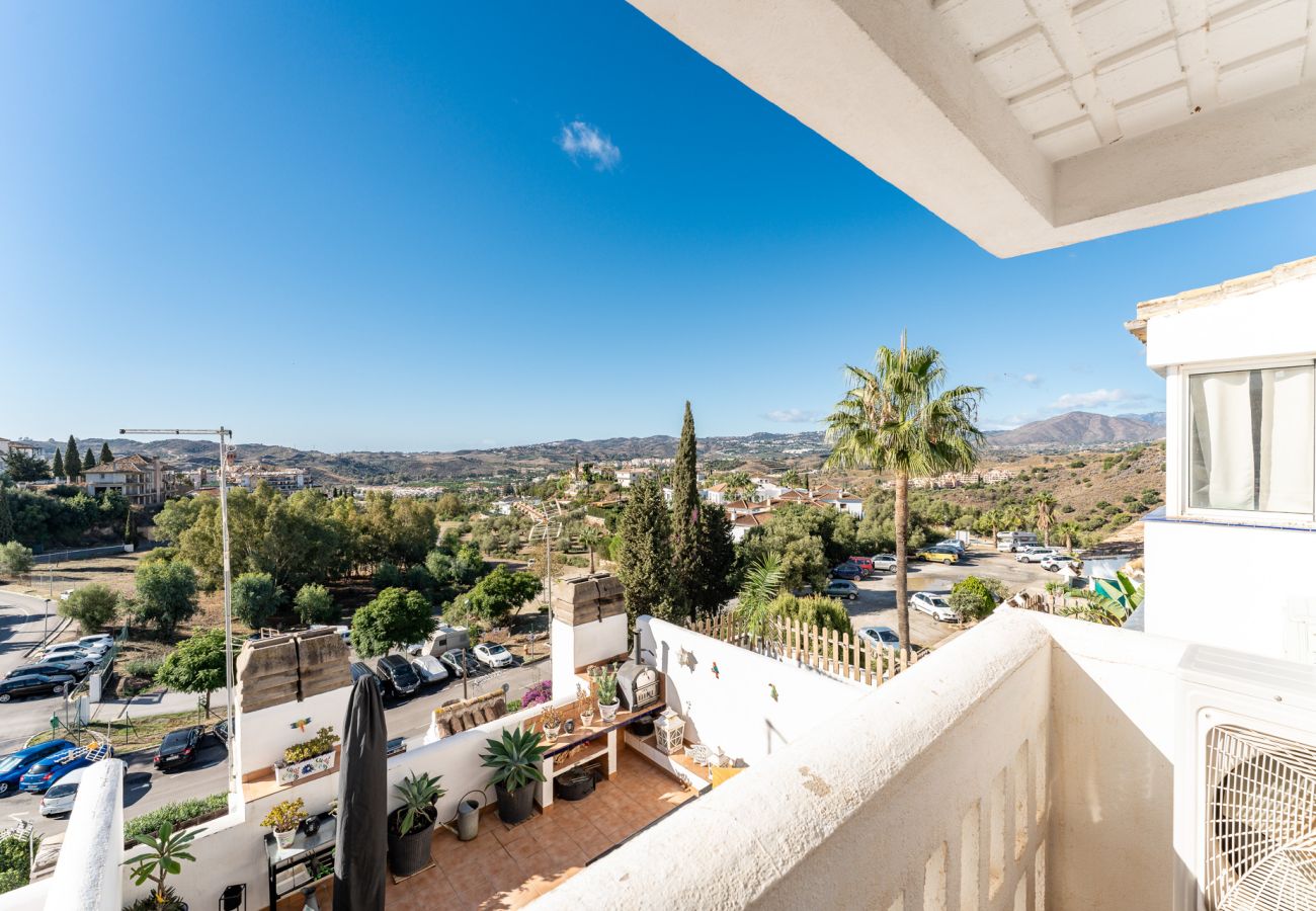 Casa adosada en Málaga - Preciosa casa adosada con vistas a montañas en Mijas Golf