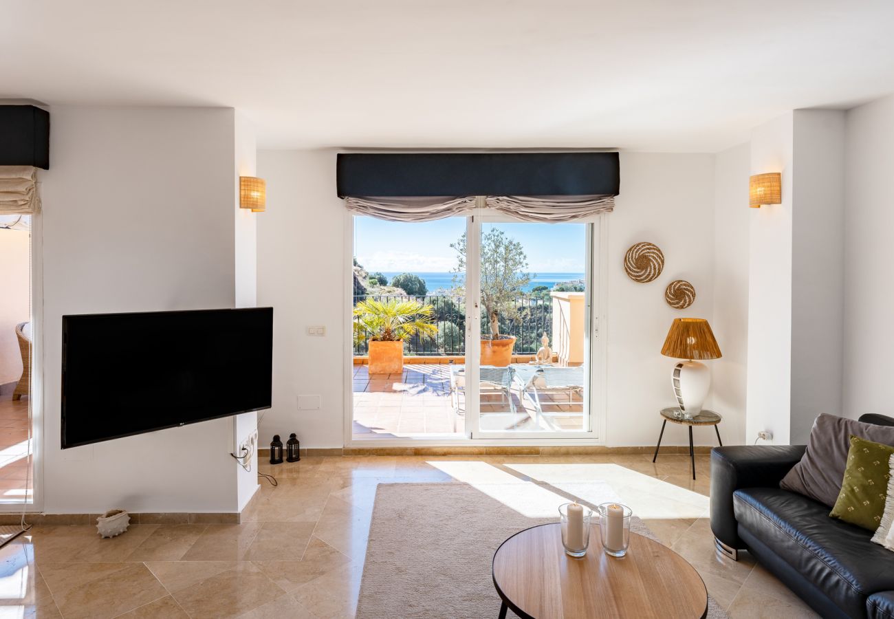 Apartamento en Mijas - Ático de lujo cerca de playa, tiendas, golf y gimnasio