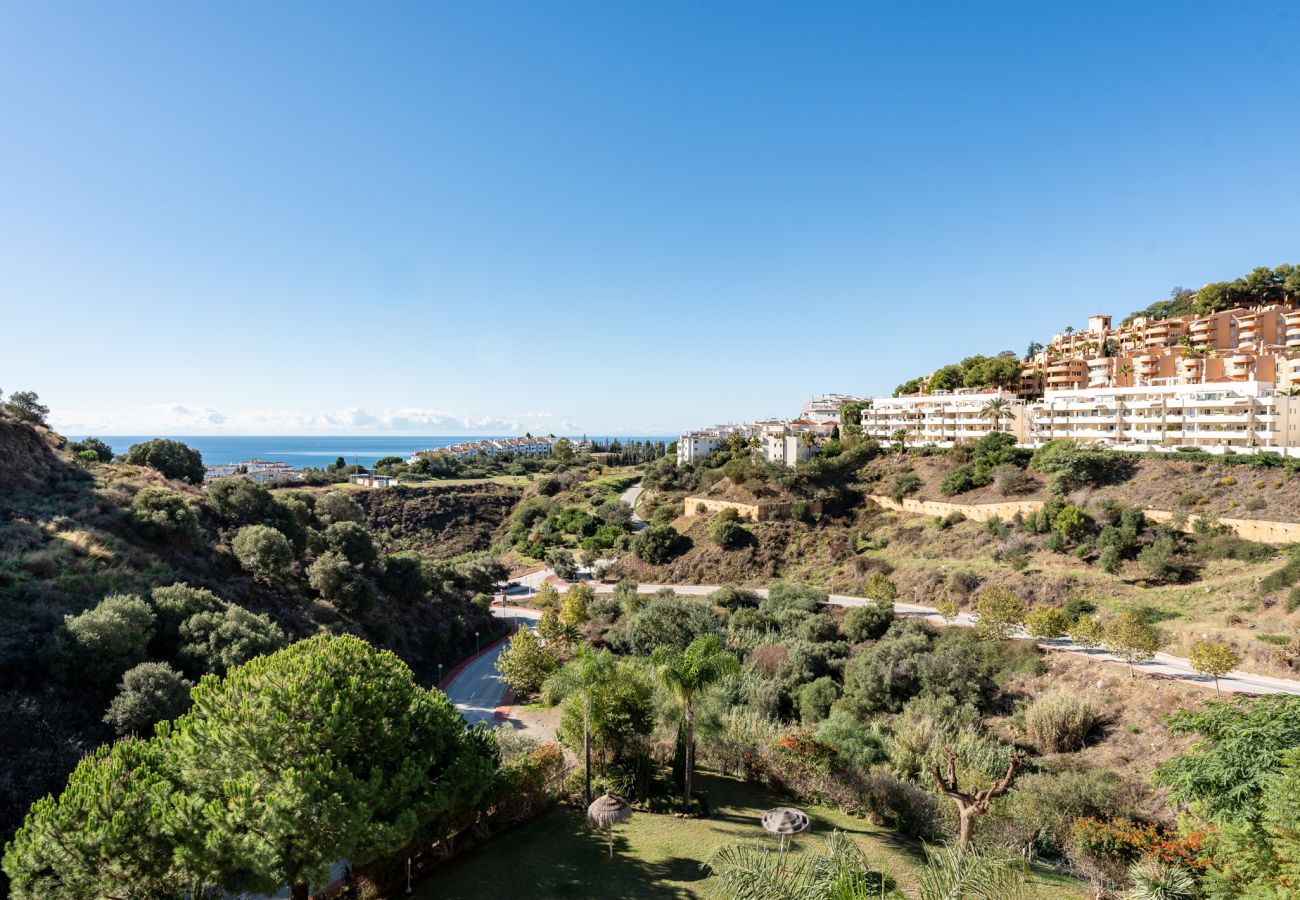 Apartamento en Mijas - Ático de lujo cerca de playa, tiendas, golf y gimnasio