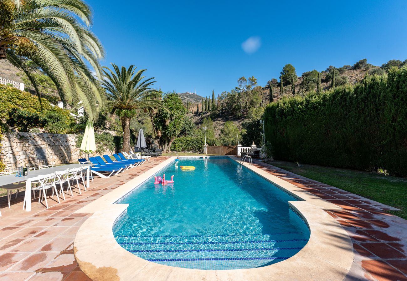 Villa en Mijas - Villa andaluza con vistas al mar cerca de Mijas Pueblo