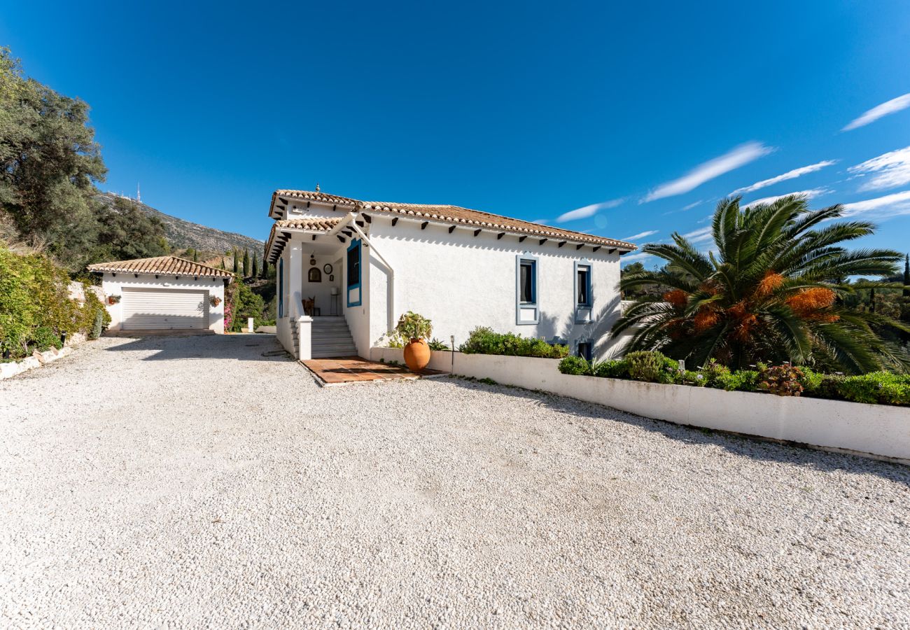 Villa en Mijas - Villa andaluza con vistas al mar cerca de Mijas Pueblo