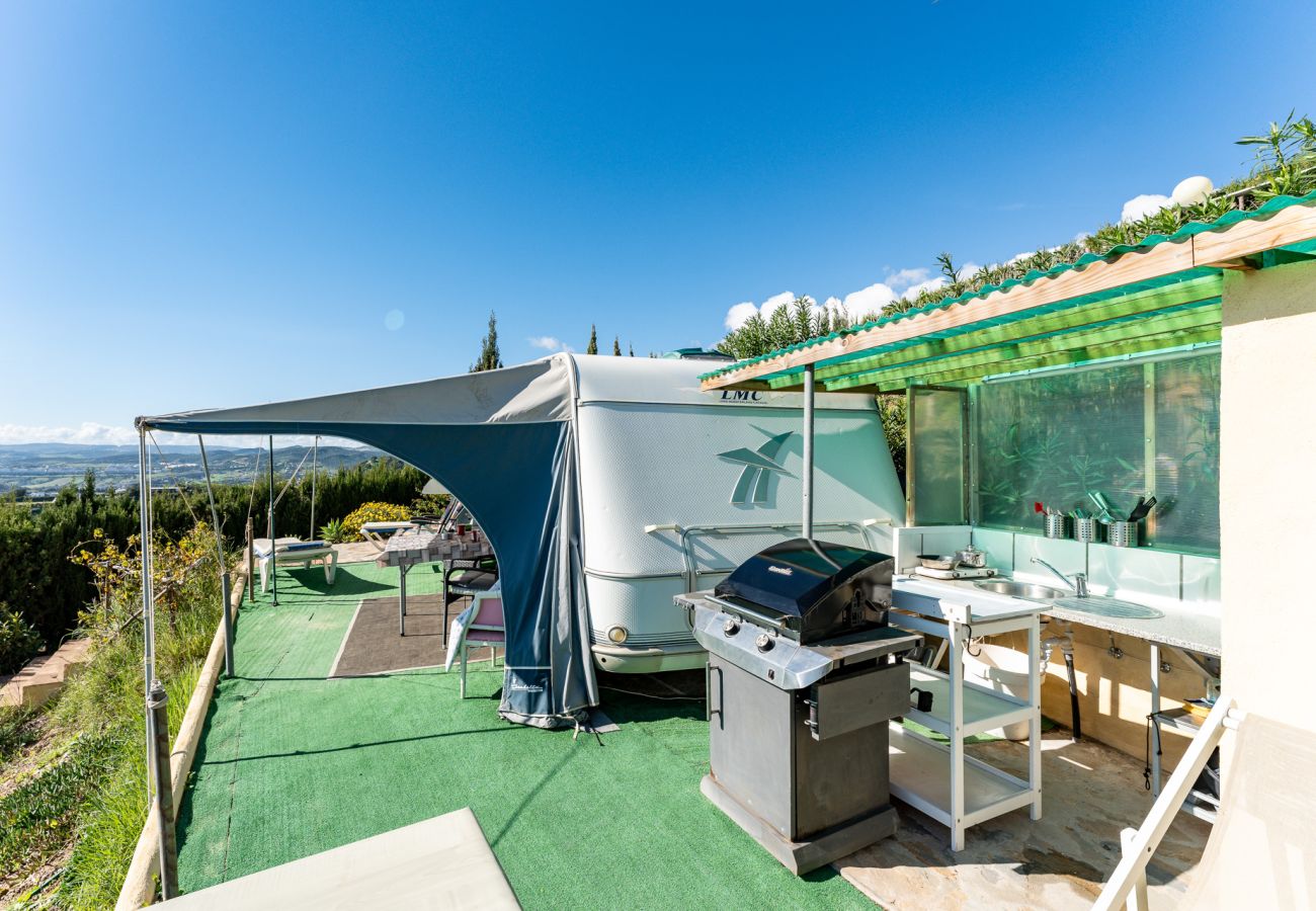 Mobile home en Estepona - Camping familiar con piscina y jacuzzi