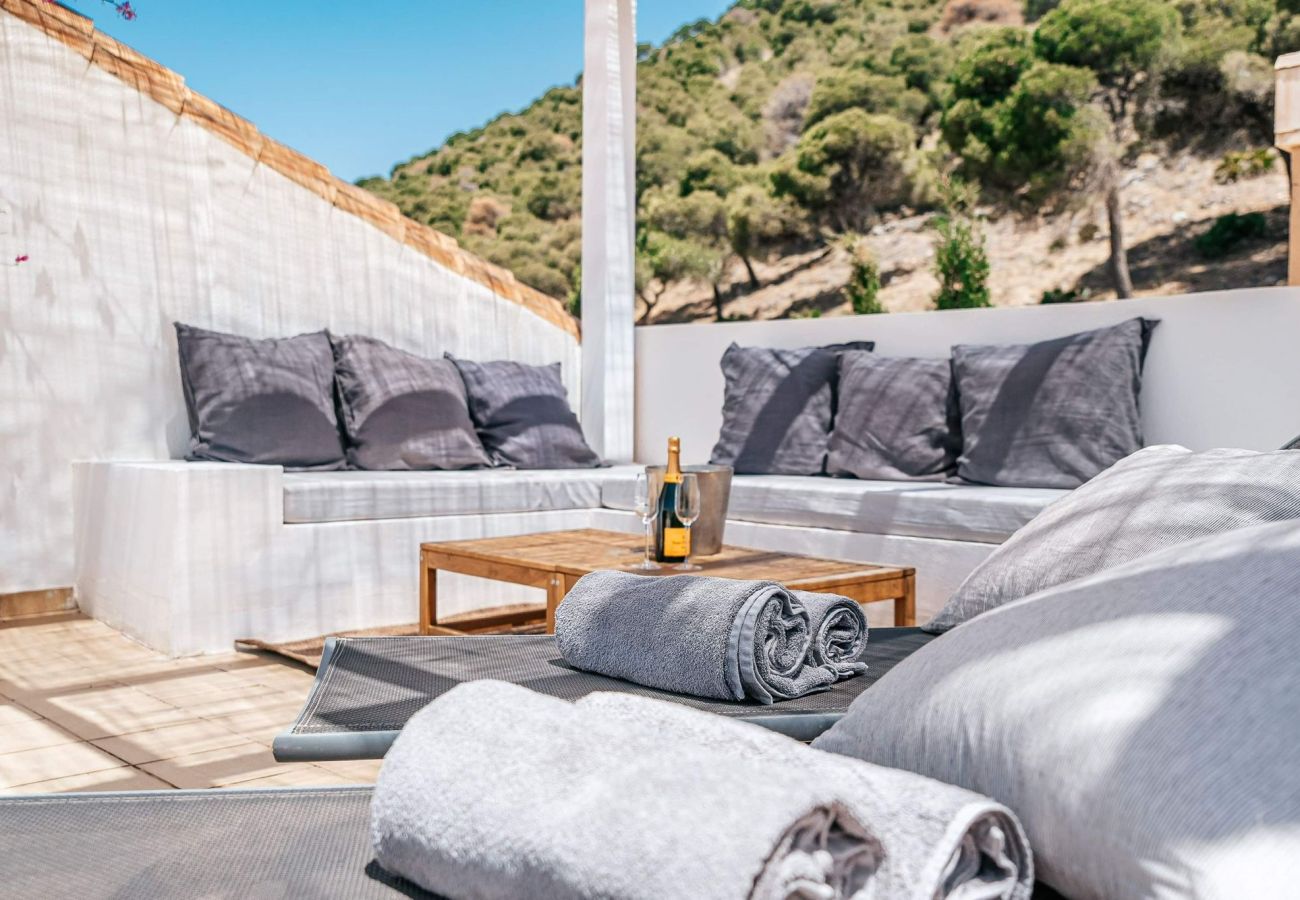 Casa adosada en Málaga - Casa Renovada con Vista al mar y jacuzzi