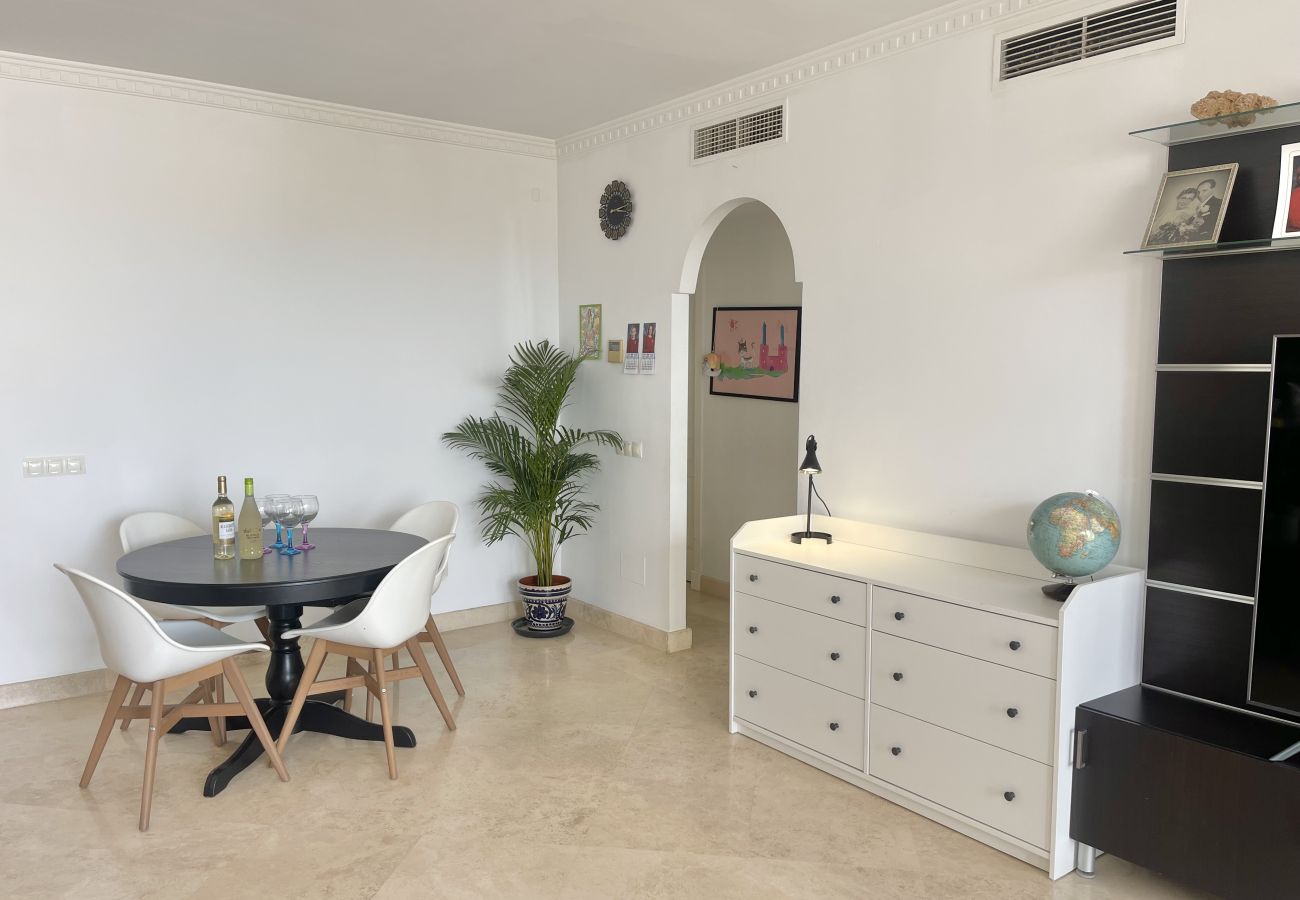 Apartamento en Mijas - A 4 minutos a pie de restaurantes y minimercado. 15min. conducir hasta la playa de Fuengirola