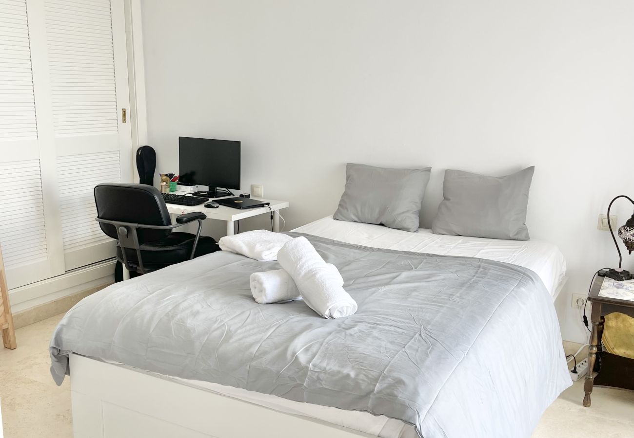 Apartamento en Mijas - A 4 minutos a pie de restaurantes y minimercado. 15min. conducir hasta la playa de Fuengirola