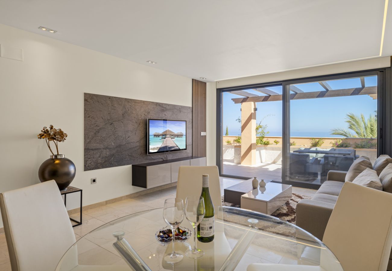 Apartamento en Benalmádena - Teide Deluxe con vista del Mar, gimnasio, jacuzzi y piscina