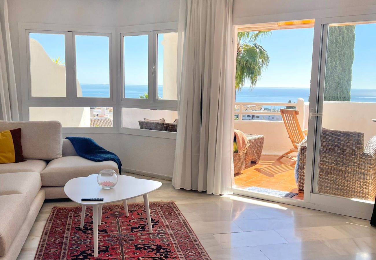 Apartamento en Mijas Costa - Mágica vista al mar con facil pie a restaurantes, gimnasio y golf