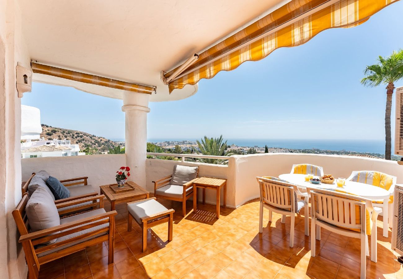 Apartment in Mijas Costa - Stunning sea view in Mijas, walk to great restaurants