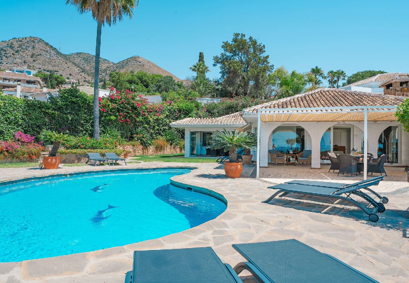 Villa in Benalmádena - Spanish Luxury villa easy walk to Fuengirola beach