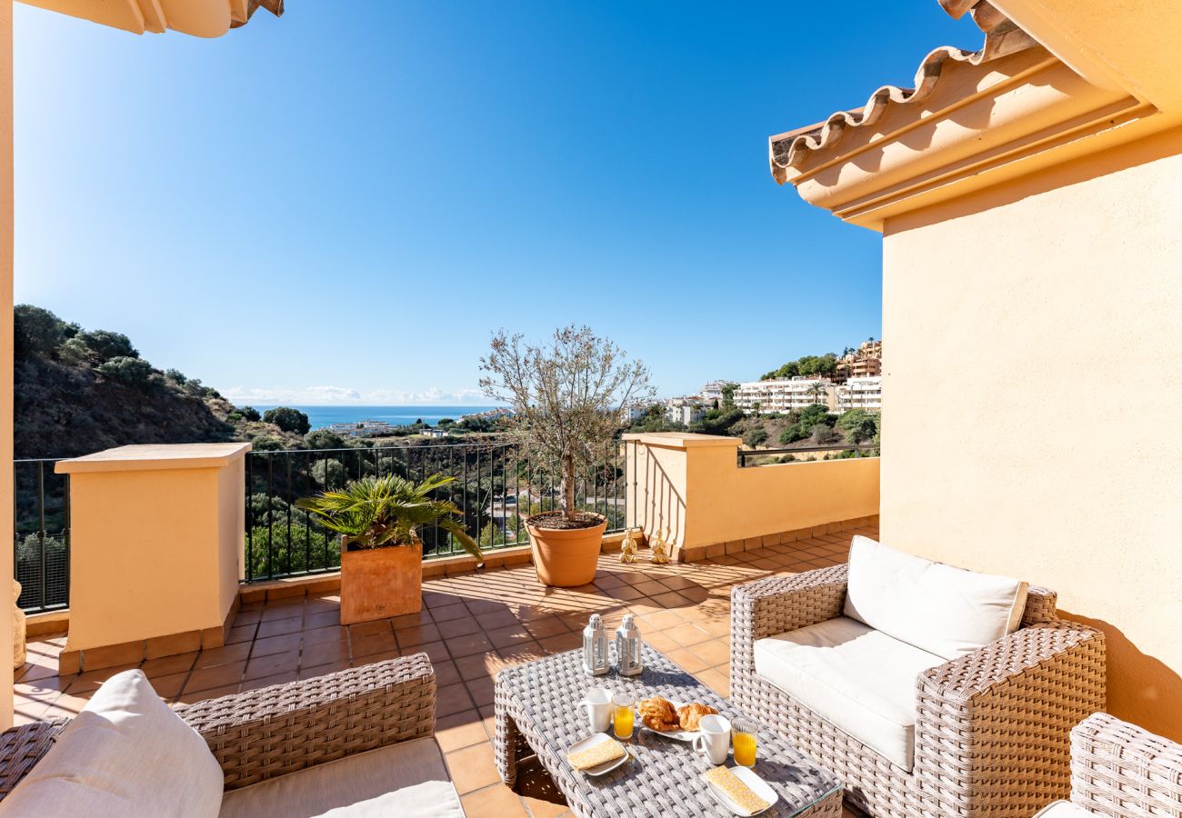 Apartment in Mijas - Luxury Penthouse close to Beach, Shops, Golf and Gym