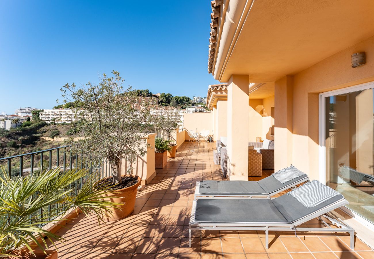 Apartment in Mijas - Luxury Penthouse close to Beach, Shops, Golf and Gym