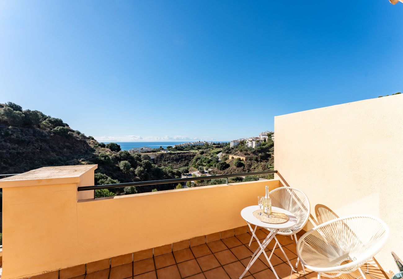 Apartment in Mijas - Luxury Penthouse close to Beach, Shops, Golf and Gym