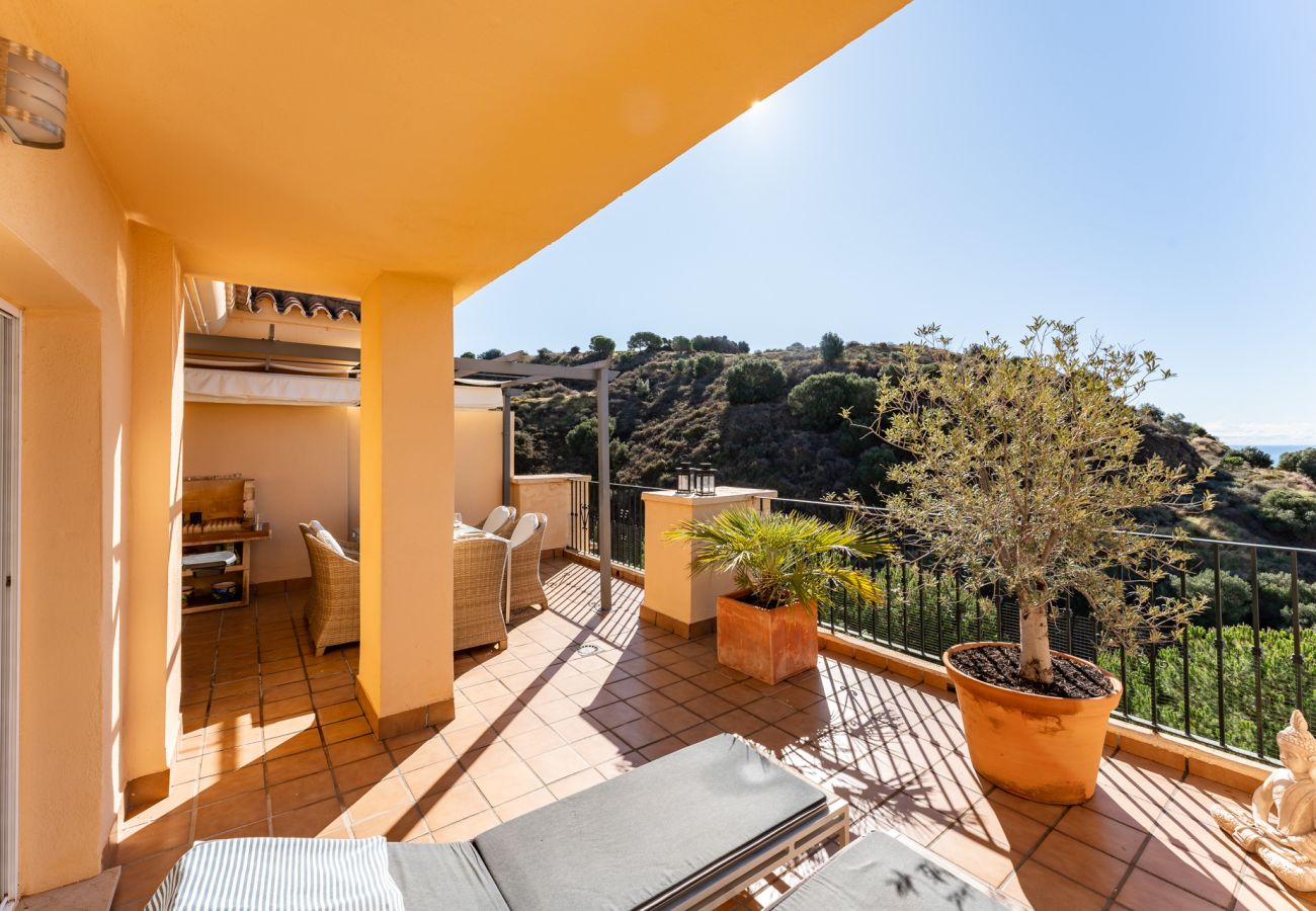 Apartment in Mijas - Luxury Penthouse close to Beach, Shops, Golf and Gym