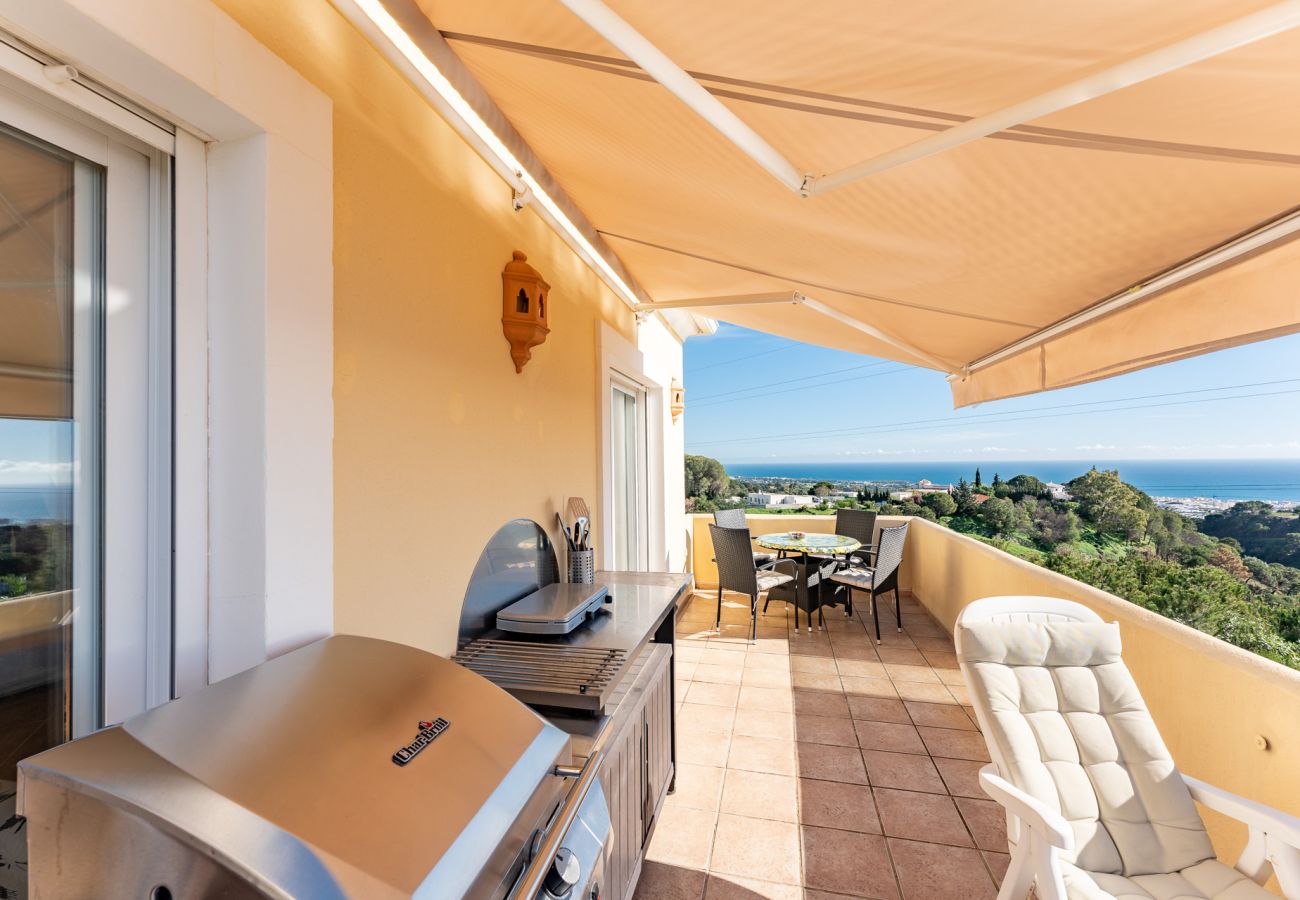 Studio in Estepona - Penthouse Deluxe in Roca Mansion 