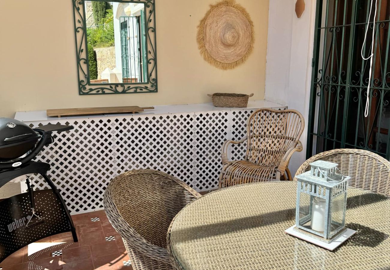 Apartment in Mijas - Charming Andalucian condo in Puebla Aida