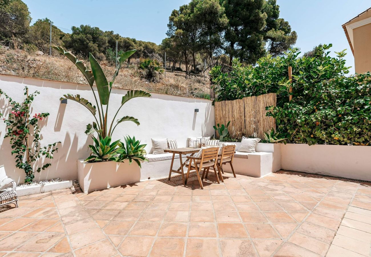 Townhouse in Mijas Costa - Newly renovated Townhouse with Sea view and Rooftop with Jacuzzi